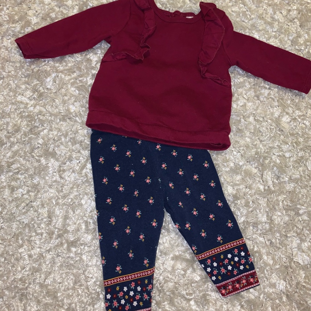 Burgundy Sweater & leggings outfit